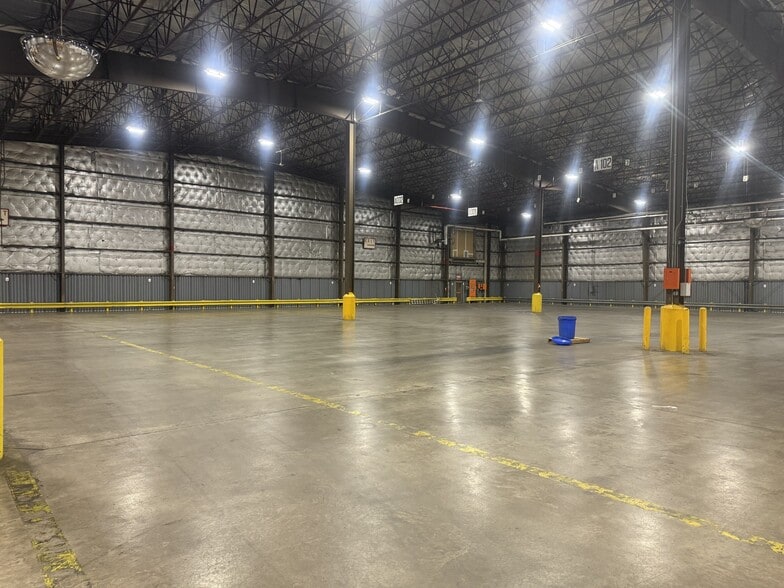 More Photos Of 1850 Route 57, Fulton Distribution For Lease