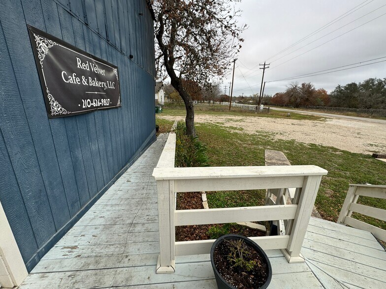 More Photos Of 2275 Old Pleasanton Rd, San Antonio General Retail For Sale