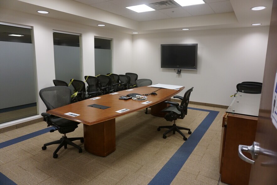 More Photos Of 40 Media Dr, Queensbury Office For Lease