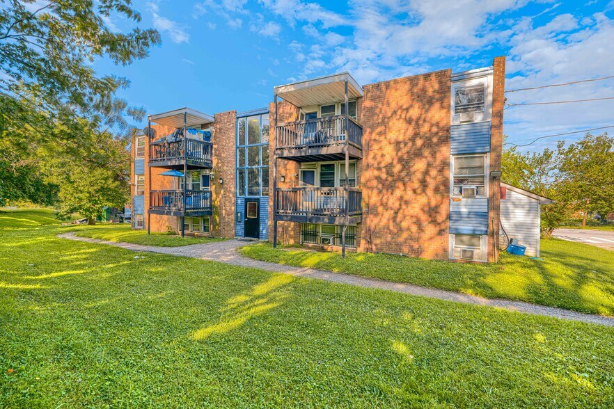 More Photos Of 5461 Cedonia Ave, Baltimore Apartments For Sale