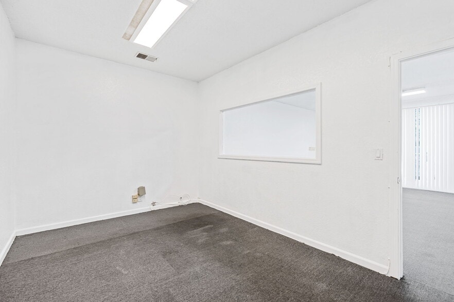 More Photos Of 77-89 Jackson St, Hayward Office For Lease