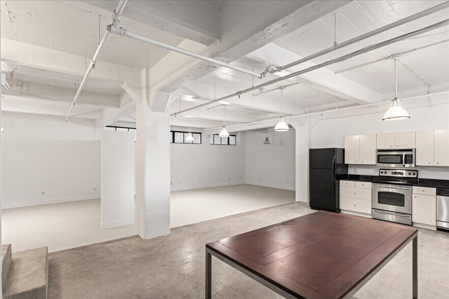 More Photos Of 109 N Orianna St, Philadelphia Office For Sale
