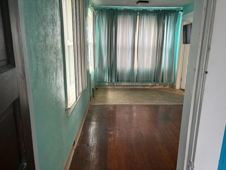 More Photos Of 547 High St, Daytona Beach Office For Sale