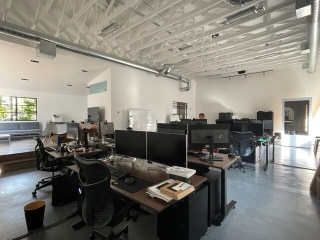 More Photos Of 612-624 Hampton Dr, Venice Loft Creative Space For Lease