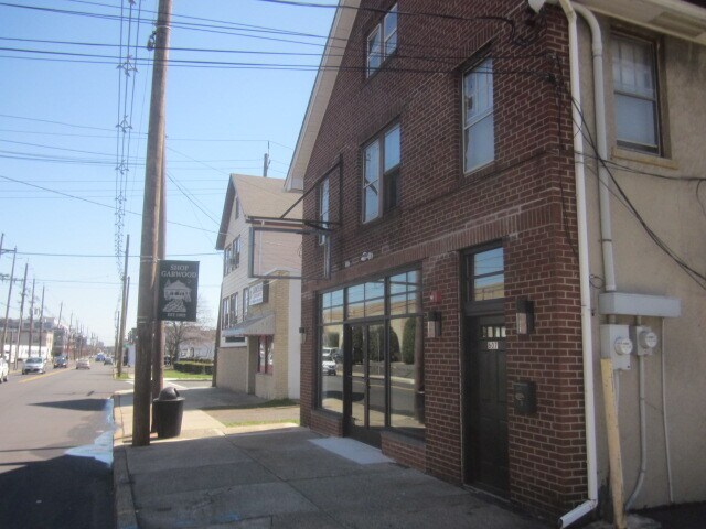 More Photos Of 607 South Ave, Garwood Restaurant For Lease