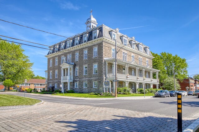 More Photos Of 550 Boul Marie-Victorin, Boucherville Congregate Senior Housing For Sale