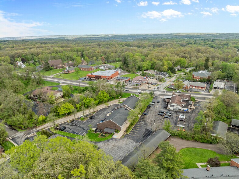 More Photos Of 8180 Brecksville Rd, Brecksville Medical For Lease