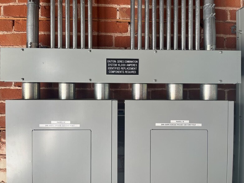 More Photos Of 2575 San Pablo Ave, Berkeley Freestanding For Lease