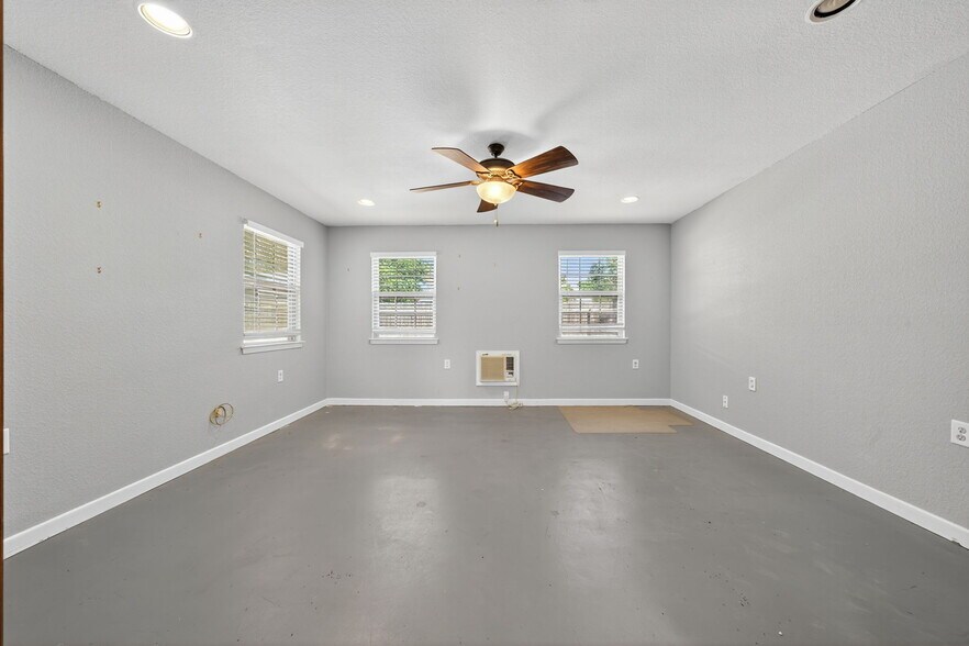 More Photos Of , Boerne Unknown For Sale