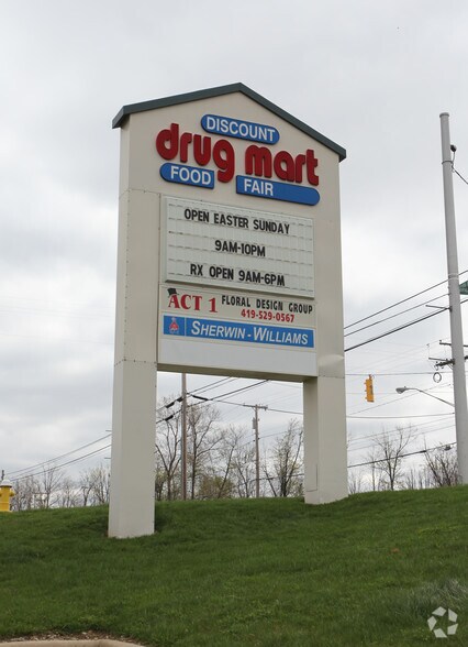 More Photos Of 33-49 Briggs Dr, Ontario General Retail For Lease