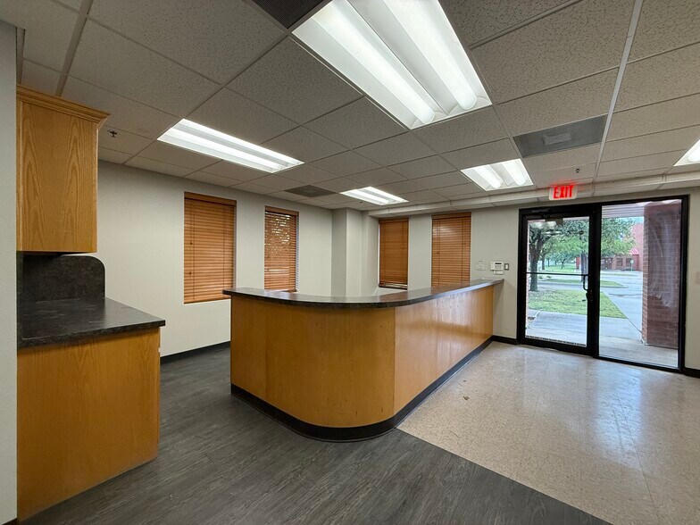 More Photos Of 4801 W University Dr, Denton Unknown For Lease