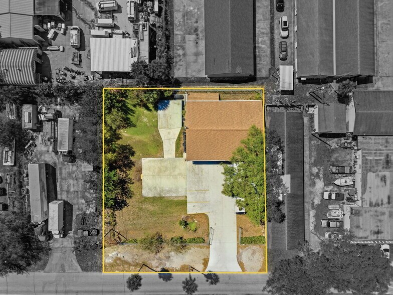 More Photos Of 645 Old Dixie Hwy, Sebastian Warehouse For Sale