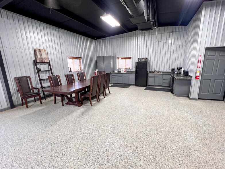 More Photos Of 1914 S County Road 1083, Midland Industrial For Lease