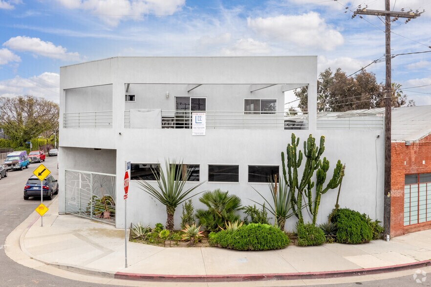 More Photos Of 905 Electric Ave, Venice Office For Lease