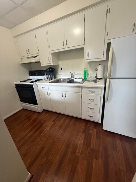 More Photos Of 408 N Liberty St, Belleville Apartments For Sale