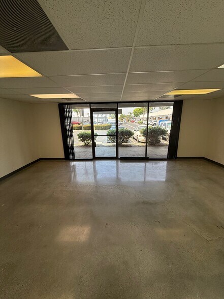 More Photos Of 7801-7807 Telegraph Rd, Montebello Flex For Lease