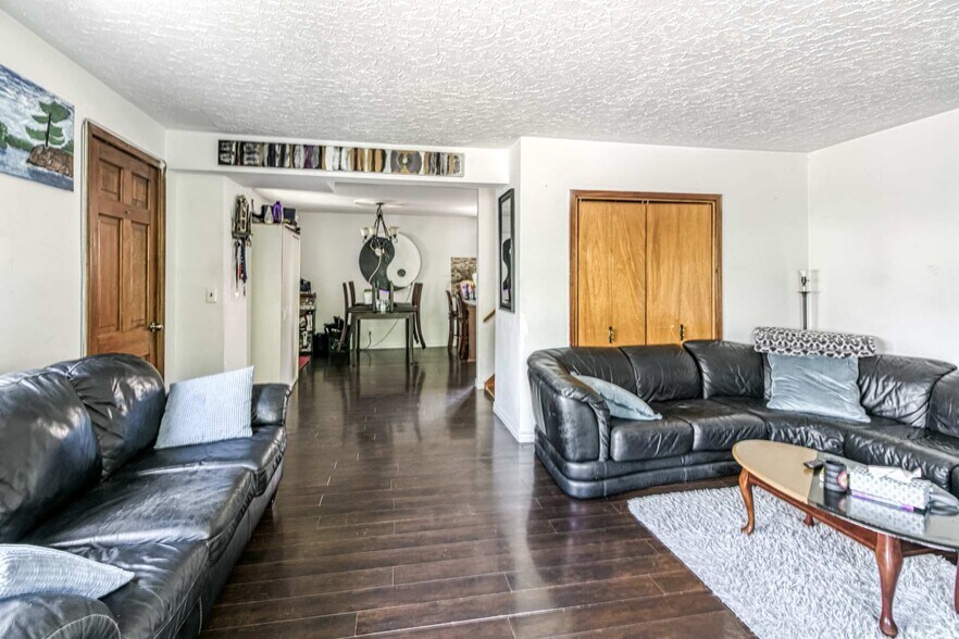 More Photos Of 354 Eva Av, Sudbury Apartments For Sale