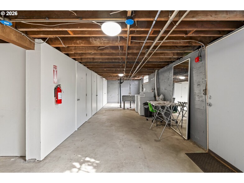 More Photos Of 1250 SE 46th Ave, Portland Multifamily For Sale