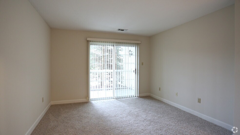 More Photos Of 210 Retreat Ln, Westerville Apartments For Sale