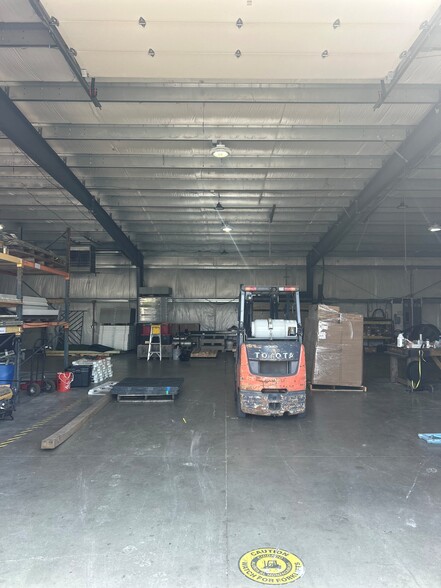 More Photos Of 272 James Burr Blvd, Kearneysville Industrial For Sale