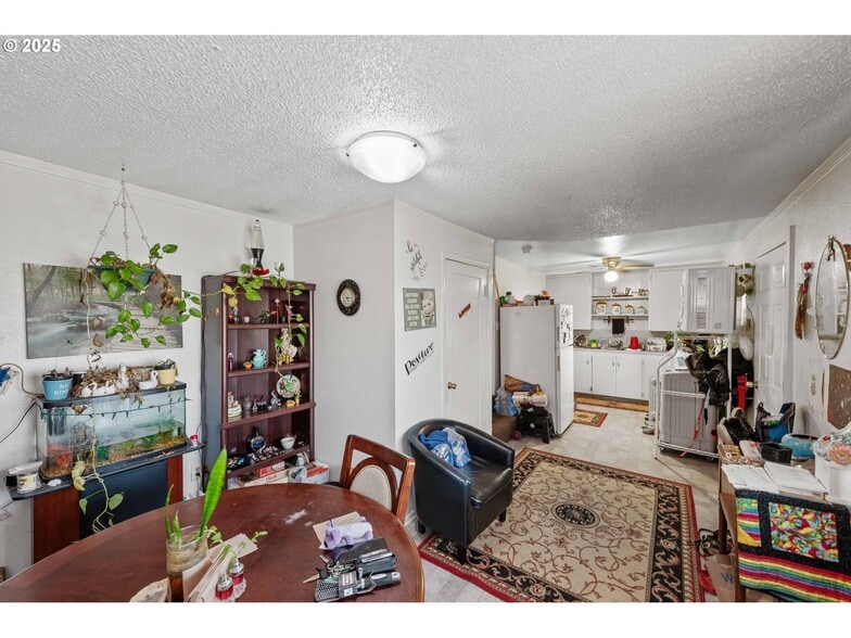 More Photos Of 1900 Monroe St, North Bend Apartments For Sale