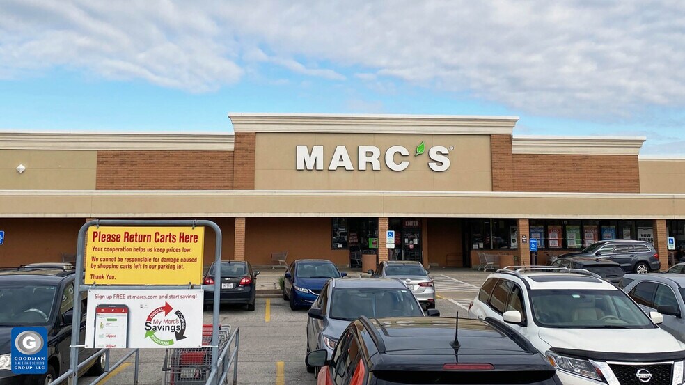 More Photos Of 1421 Som Center Rd, Mayfield Heights Unknown For Lease