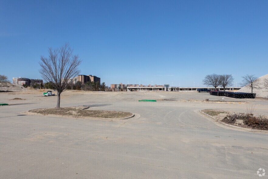 Primary Photo Of 5801 Duke St, Alexandria Apartments For Lease