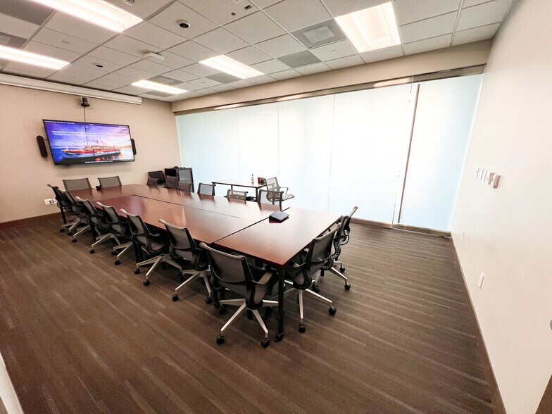 More Photos Of 6401 Holiday Hill Rd, Midland Office For Lease