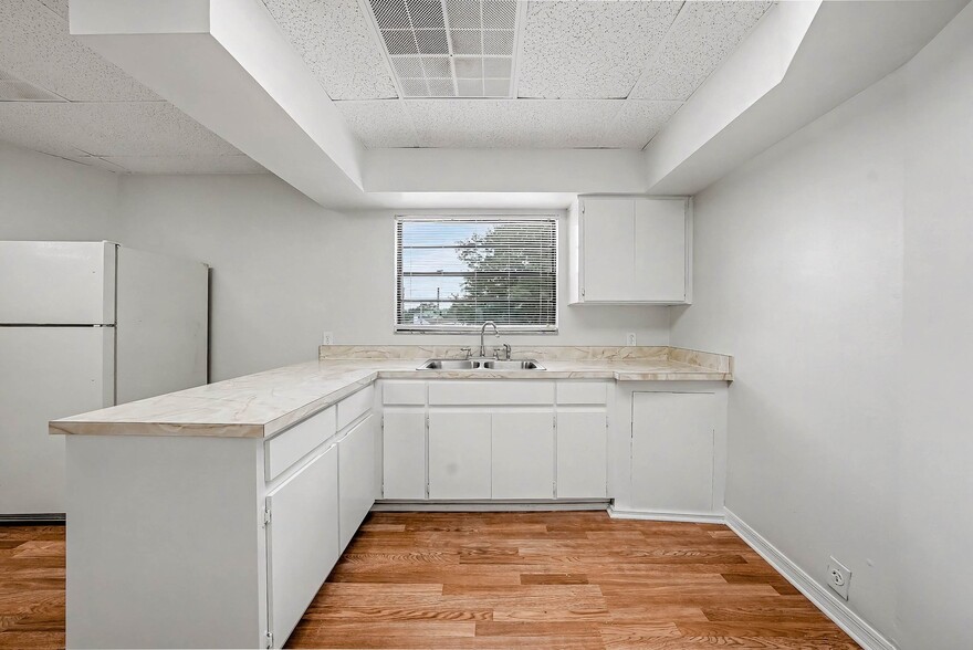 More Photos Of 4427-4439 Gunn Hwy, Tampa General Retail For Lease