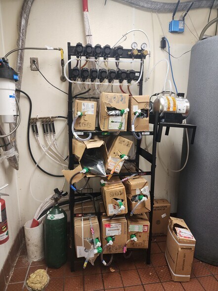 More Photos Of 15 Middlesex Tpke, Billerica Restaurant For Lease