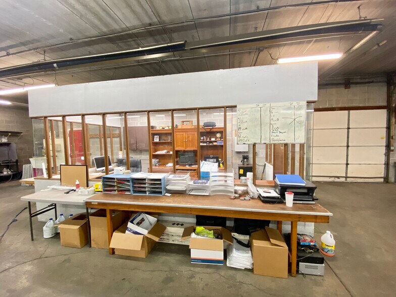 More Photos Of 21 N 12th St, Belleville Industrial For Sale
