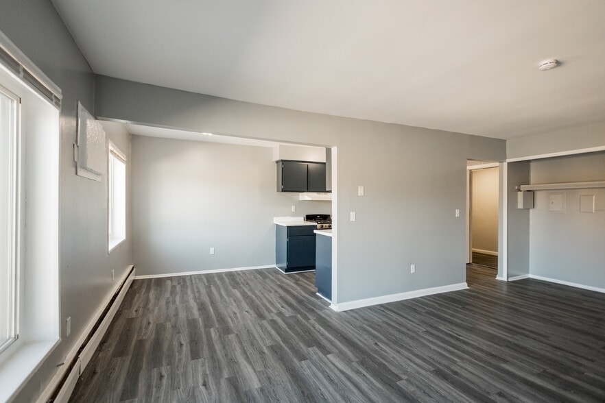 More Photos Of 12850 Dolphin St, Detroit Apartments For Sale