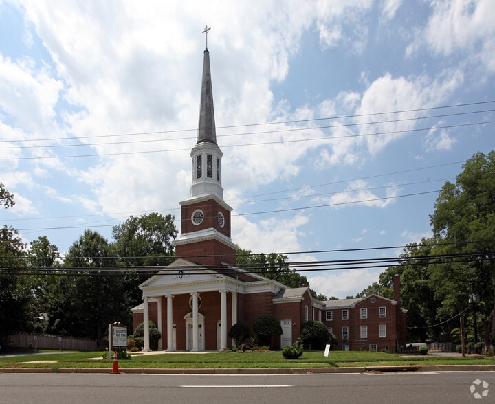Primary Photo Of 5144 Massachusetts Ave, Bethesda Religious Facility For Sale