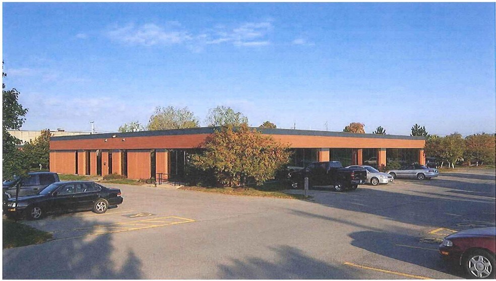 More Photos Of 4713 Crossroads Park Dr, Liverpool Office For Lease