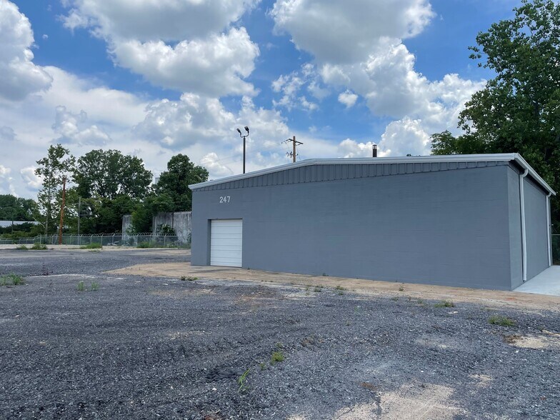 More Photos Of 247 E Bodley Ave, Memphis Light Distribution For Lease