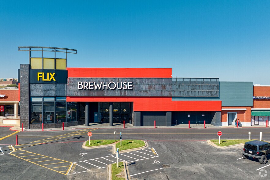 More Photos Of 2000 I-35 S, Round Rock Unknown For Lease