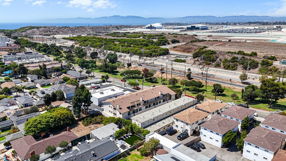 More Photos Of 508 W Imperial Ave, El Segundo Apartments For Sale