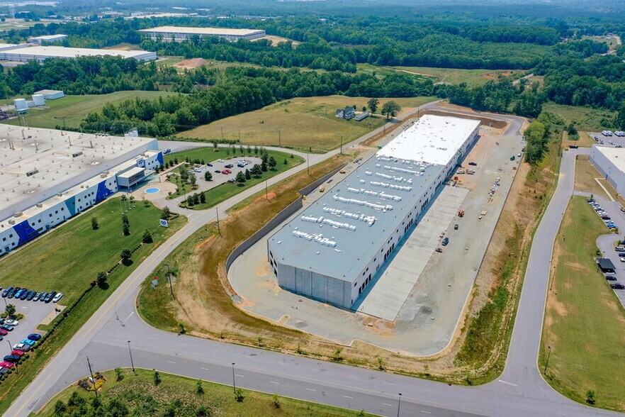 More Photos Of 311 Genoble Rd, Greer Distribution For Lease