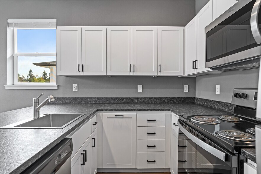 More Photos Of , Salem Multifamily For Sale