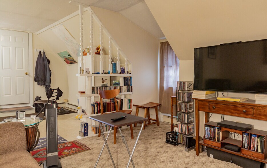 More Photos Of 1530 Congress St, Portland Multifamily For Sale