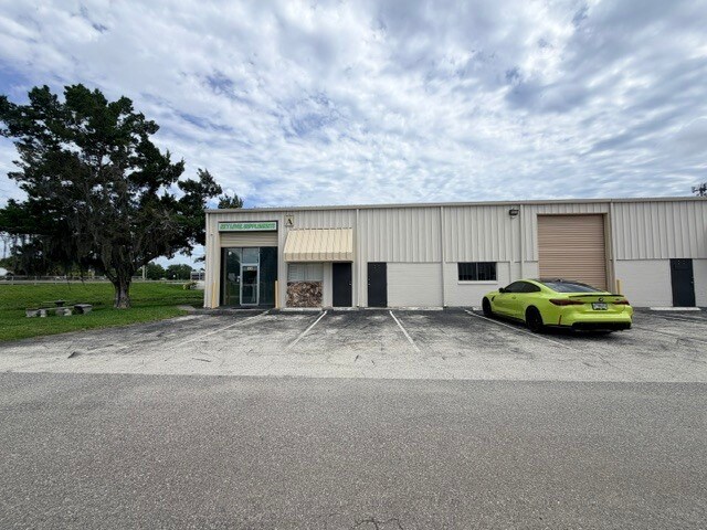 More Photos Of 1725 S Nova Rd, Daytona Beach Warehouse For Sale
