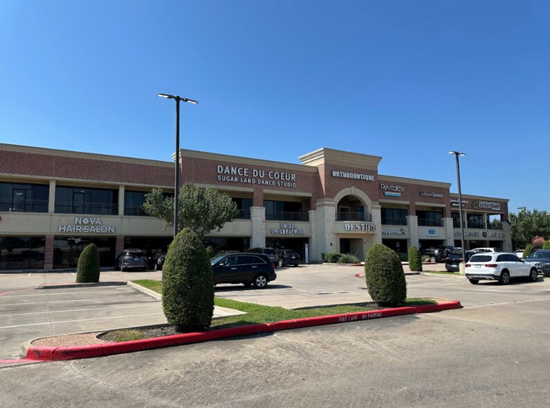More Photos Of 19855 Southwest Fwy, Sugar Land Office For Sale