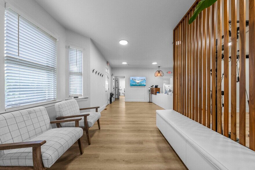 More Photos Of 141 S Euclid Ave, Westfield Office For Sale