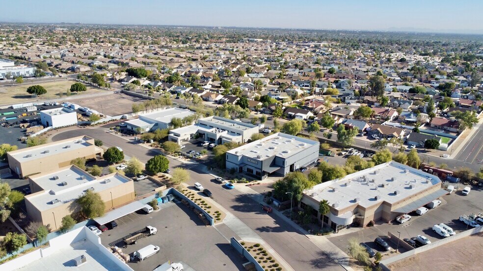 More Photos Of 4821 E Indigo St, Mesa Distribution For Sale