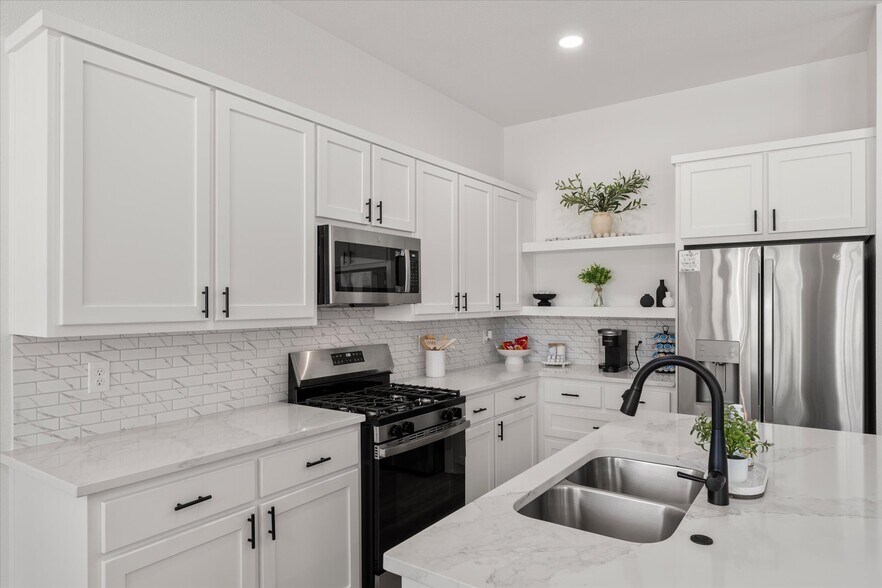 More Photos Of 196 W 17th St, Mount Pleasant Apartments For Sale