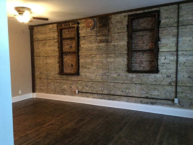 More Photos Of 541-549 Pine St, Burlington Storefront Retail Residential For Sale