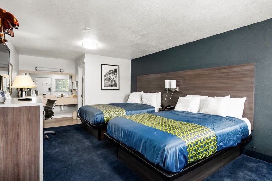 More Photos Of 4029 Marlane Dr, Grove City Hotel For Sale