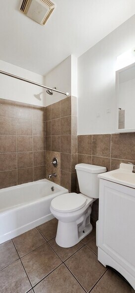 More Photos Of 576 Ridgewood Ave, Brooklyn Storefront Retail Residential For Lease