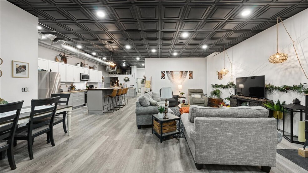 More Photos Of 307 N Washington St, Melrose Warehouse For Sale