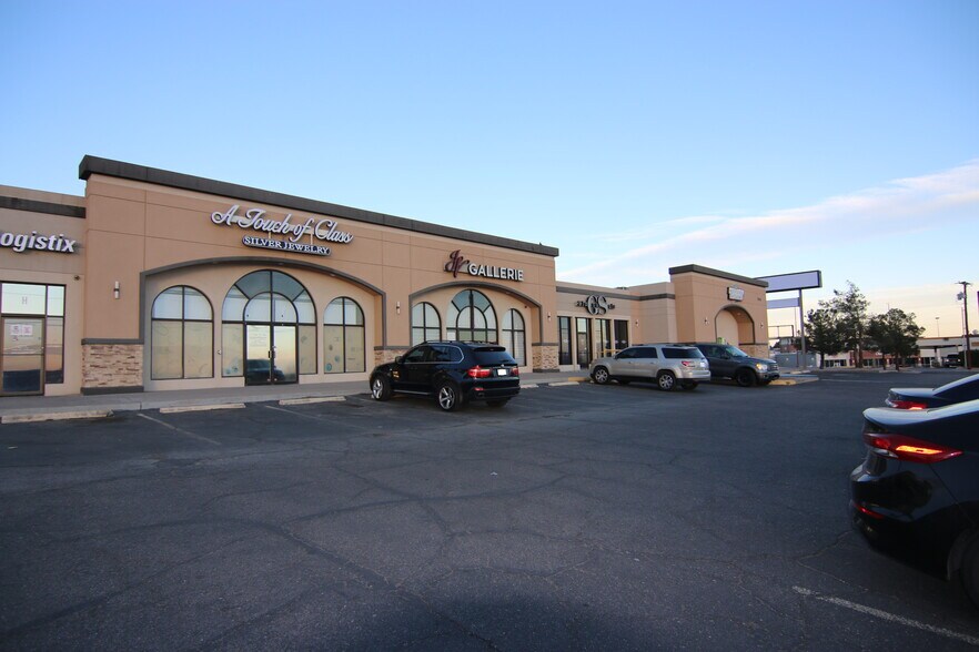 More Photos Of 9515 Gateway Blvd W, El Paso Unknown For Lease